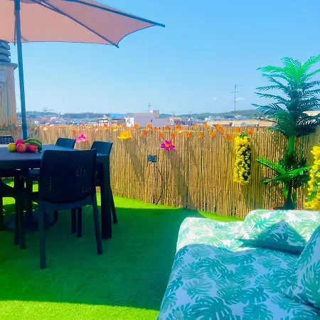 Apartment Elegant 2 Bedroom, Big Terrace 200m From *