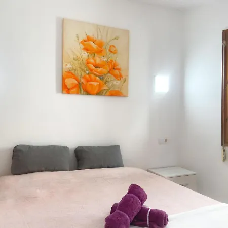 Apartment Elegant 2 Bedroom, Big Terrace 200m From *