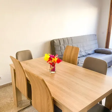Elegant 2 Bedroom, Big Terrace 200m From Lloret de Mar