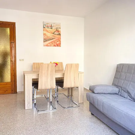 Elegant 2 Bedroom, Big Terrace 200m From Lloret de Mar