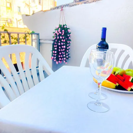 Elegant 2 Bedroom, Big Terrace 200m From * Lloret de Mar